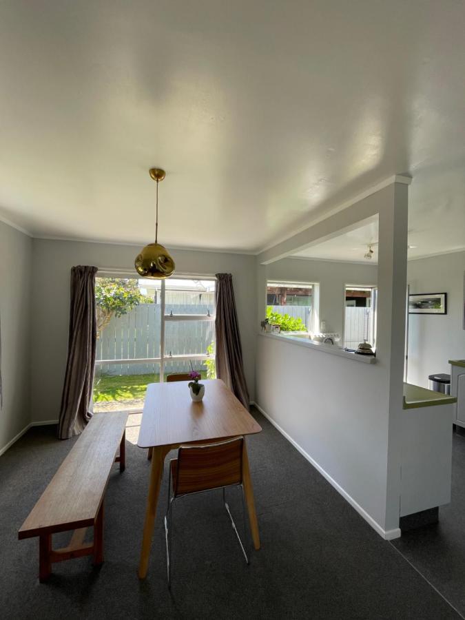 Green Door - One Bedroom Apartment Whakatane Eksteriør bilde